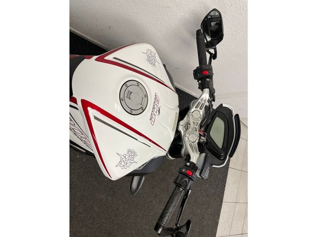 mv-agusta - dragster-800