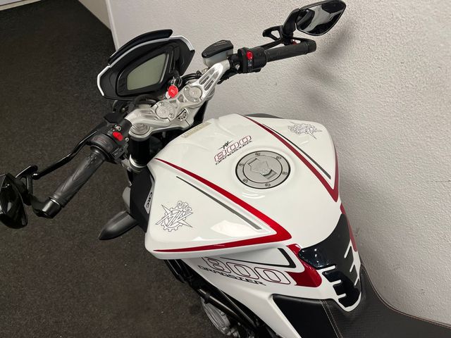 mv-agusta - dragster-800