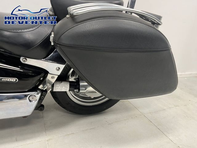 suzuki - 1500-intruder-lc