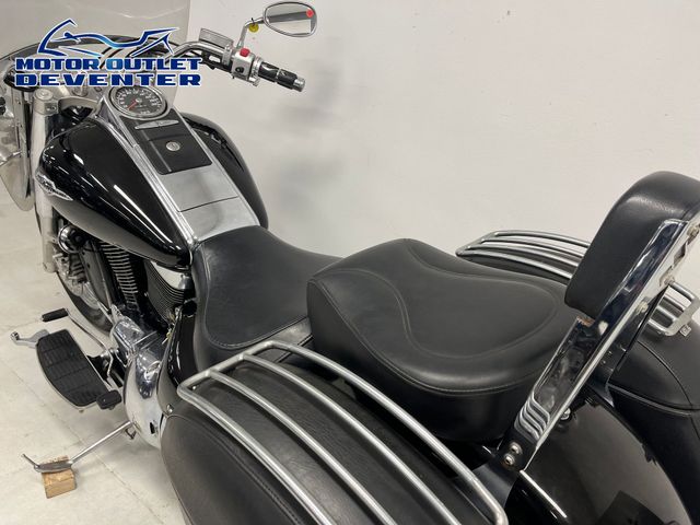 suzuki - 1500-intruder-lc