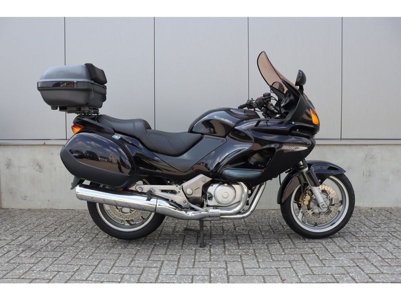 Honda NT650V Deauville 1998 occasion
