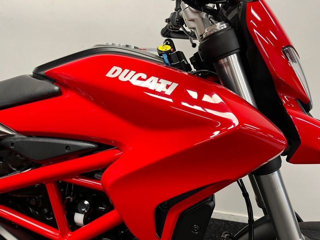 ducati - hypermotard-939