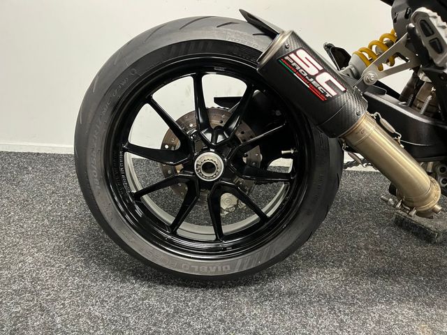 ducati - hypermotard-939