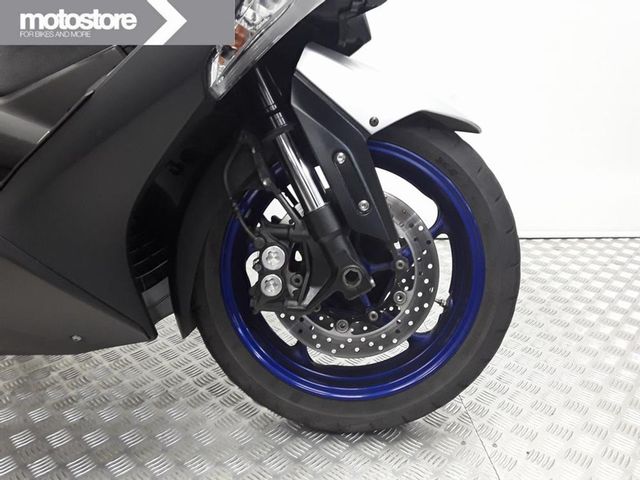 yamaha - xp-530-t-max