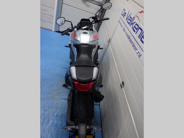 suzuki - gsx-s-1000-katana