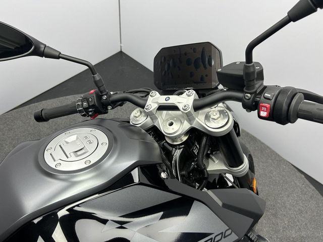 bmw - f-900-r