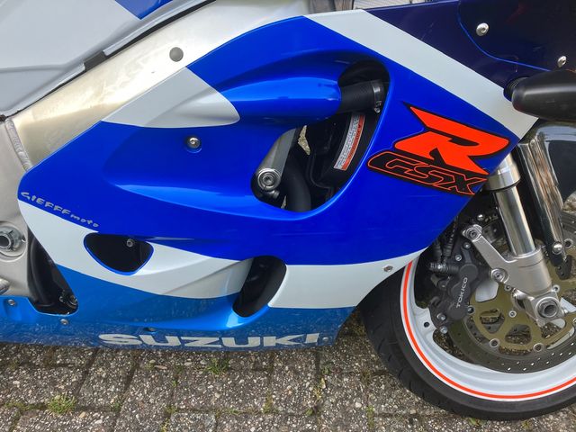 suzuki - gsx-r-750