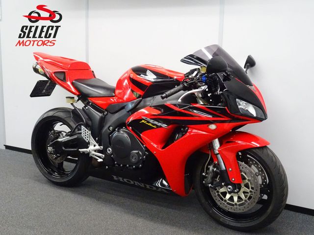 honda - cbr-1000-rr-fireblade