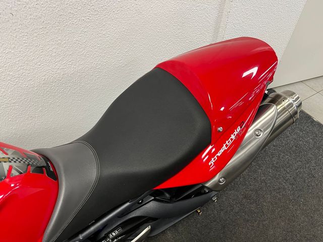 triumph - street-triple-675