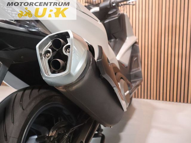 kymco - ak-550