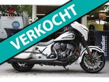 INDIAN MOTORCYCLE CHIEFTAIN DARK HORSE
