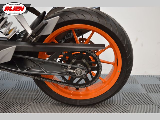 ktm - 390-duke-abs
