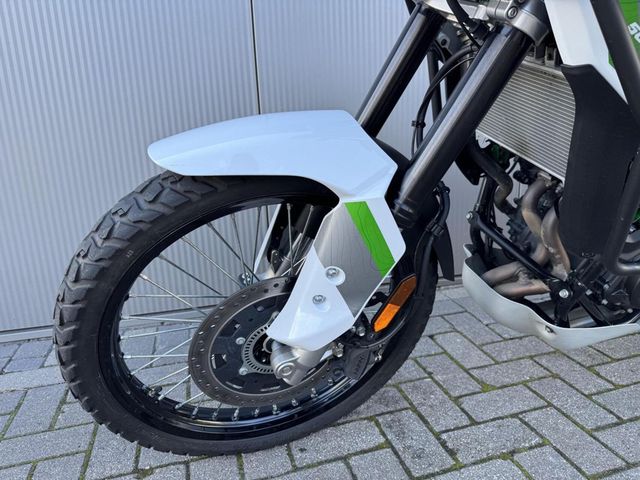 kawasaki - kle-500-se