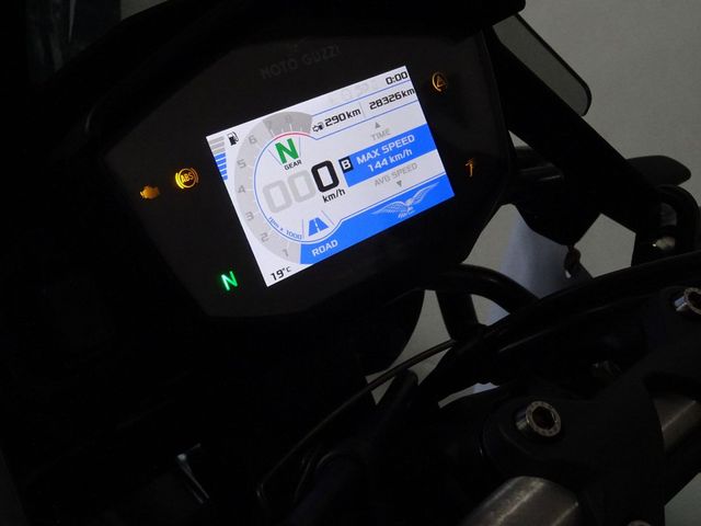 moto-guzzi - v-85-tt