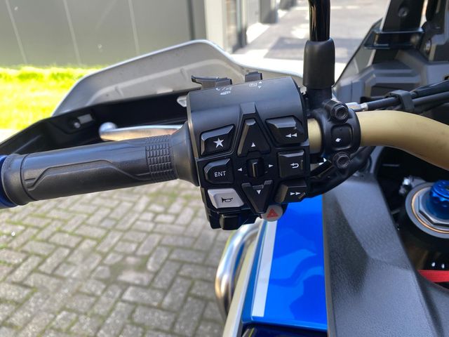 honda - crf-1100-l-africa-twin-adventure-sports
