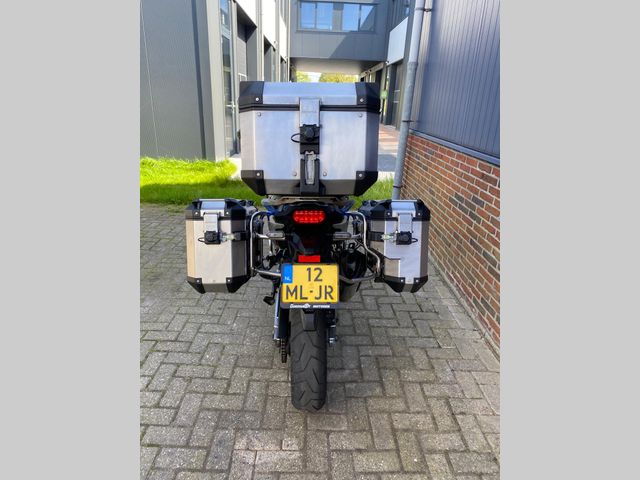 honda - crf-1100-l-africa-twin-adventure-sports
