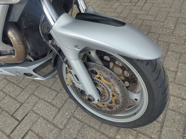 moto-guzzi - norge-1200