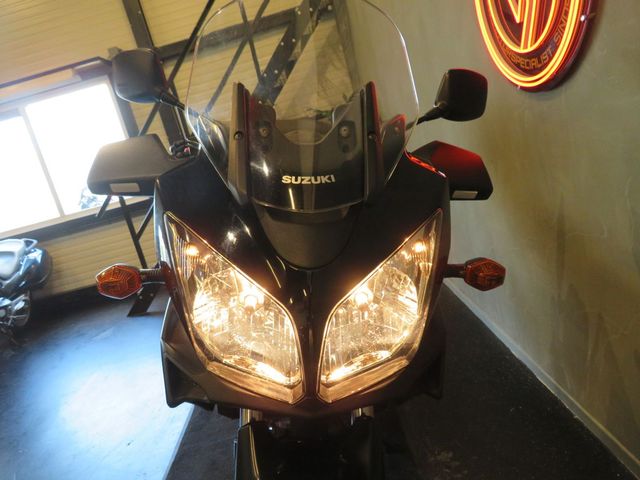 suzuki - v-strom-650-a-black-rhino