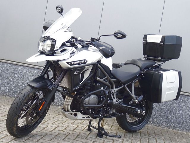 triumph - tiger-explorer-xcx