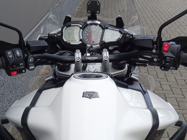 triumph - tiger-explorer-xcx