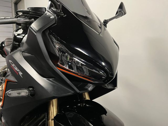 honda - cbr-650-r