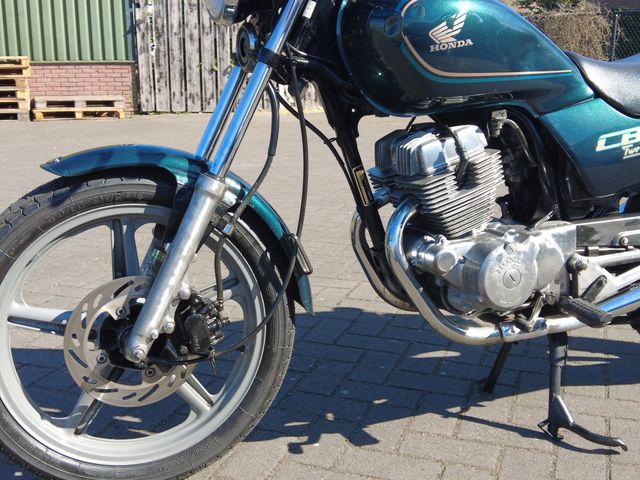 honda - cb-250-two-fifty