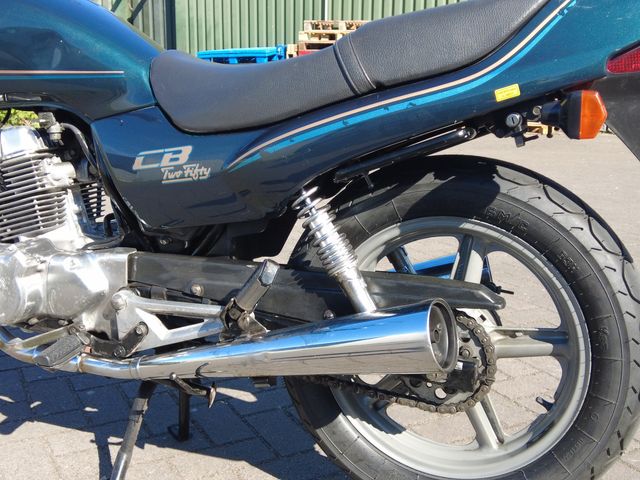 honda - cb-250-two-fifty