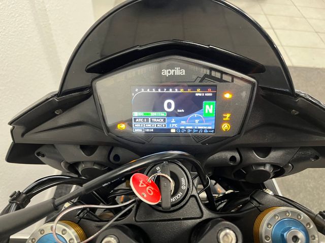 aprilia - tuono-v4-factory