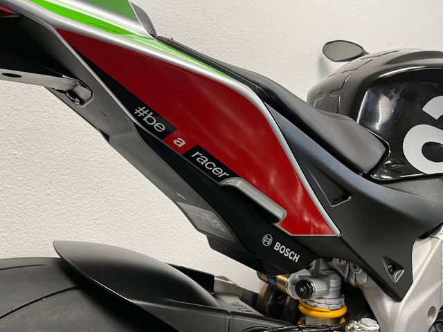 aprilia - tuono-v4-factory