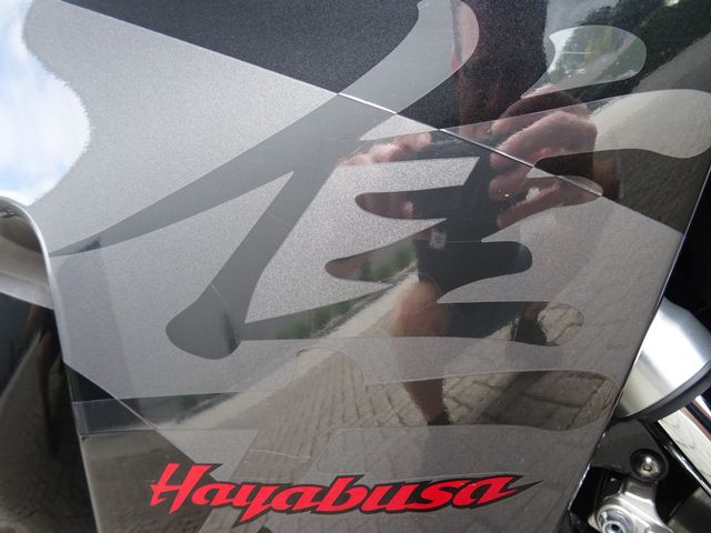 suzuki - gsx-r-1300-hayabusa