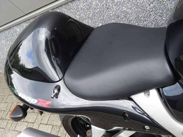suzuki - gsx-r-1300-hayabusa
