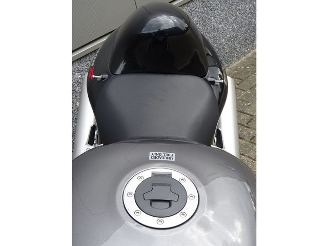 suzuki - gsx-r-1300-hayabusa