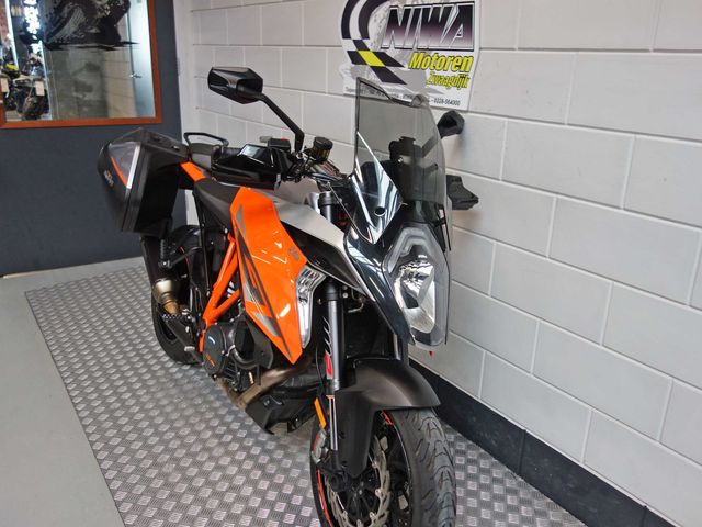ktm - 1290-super-duke-gt