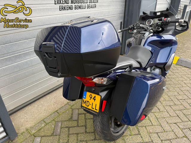 triumph - trophy-1215-se