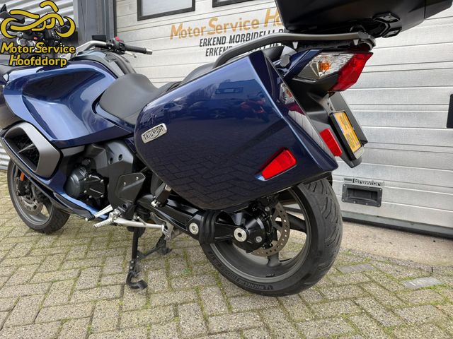 triumph - trophy-1215-se