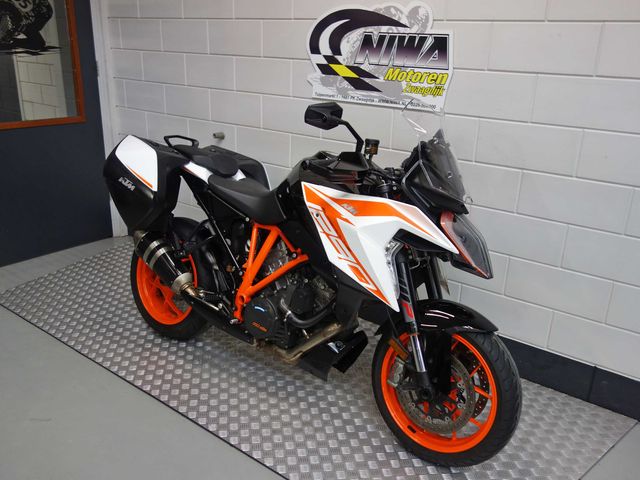 ktm - 1290-super-duke-gt