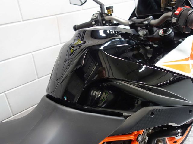 ktm - 1290-super-duke-gt