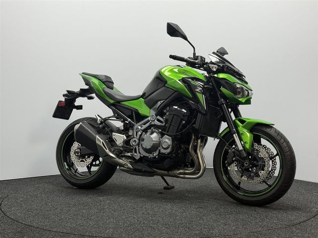 kawasaki - z900