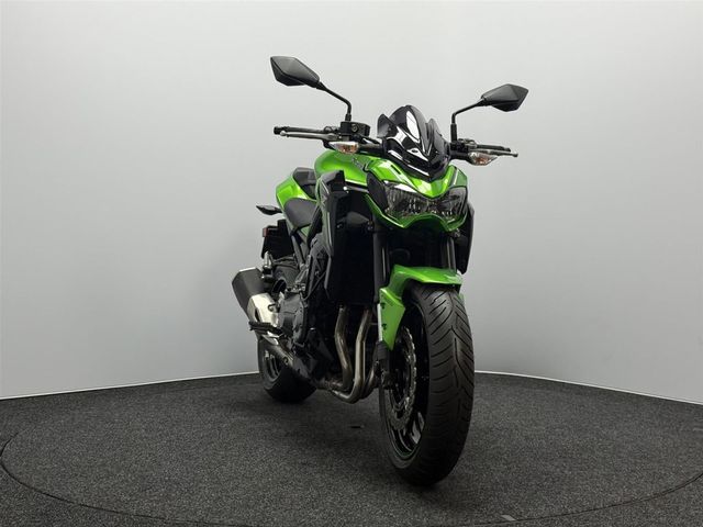 kawasaki - z900