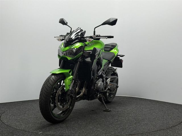 kawasaki - z900