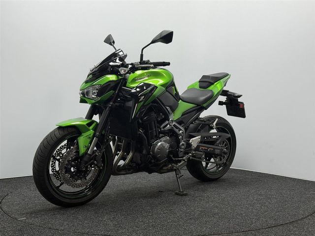 kawasaki - z900