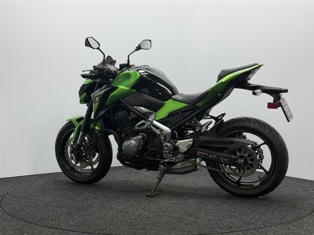 kawasaki - z900
