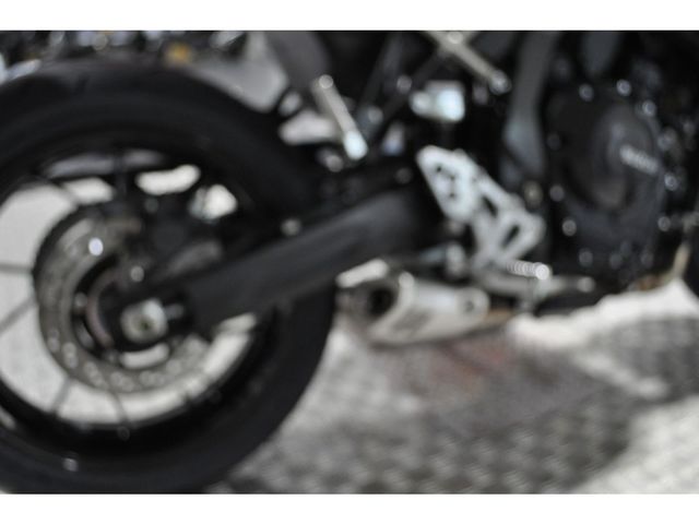 suzuki - gsx-8t