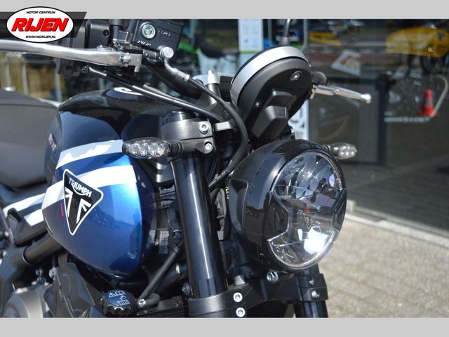 triumph - trident-660