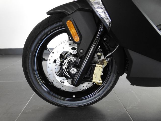 bmw - c-400-gt