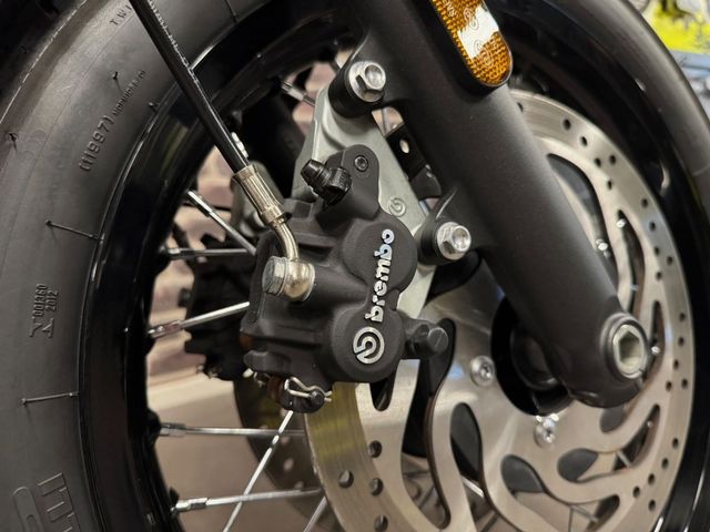 triumph - bonneville-t-120-black