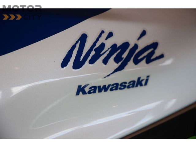 kawasaki - ninja-zx-4rr-40th-anniversary-edition