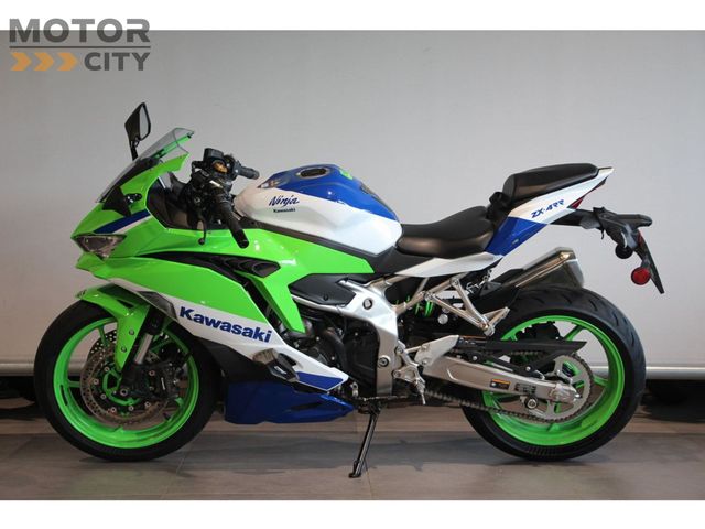 kawasaki - ninja-zx-4rr-40th-anniversary-edition