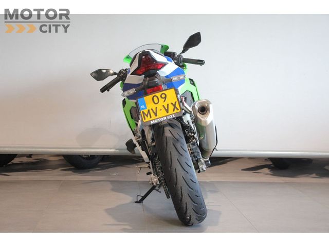 kawasaki - ninja-zx-4rr-40th-anniversary-edition