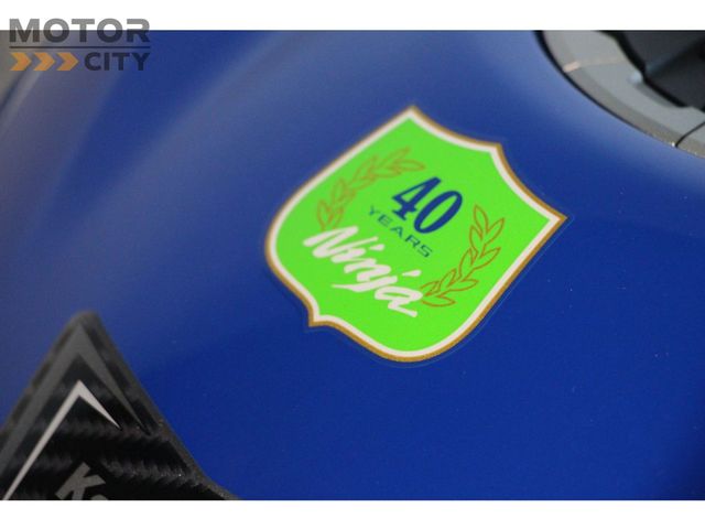 kawasaki - ninja-zx-4rr-40th-anniversary-edition